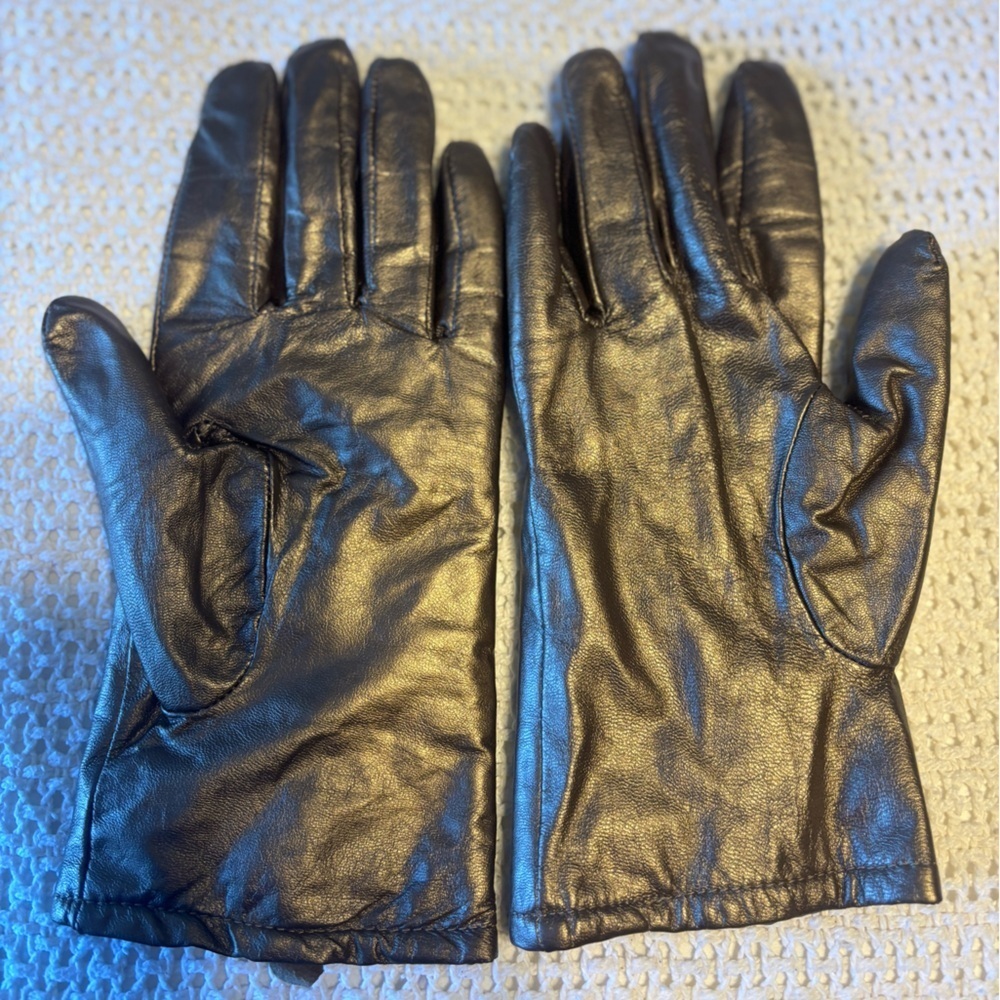 Women’s Bronze Leather Gloves with plush lining - Picture 2 of 4